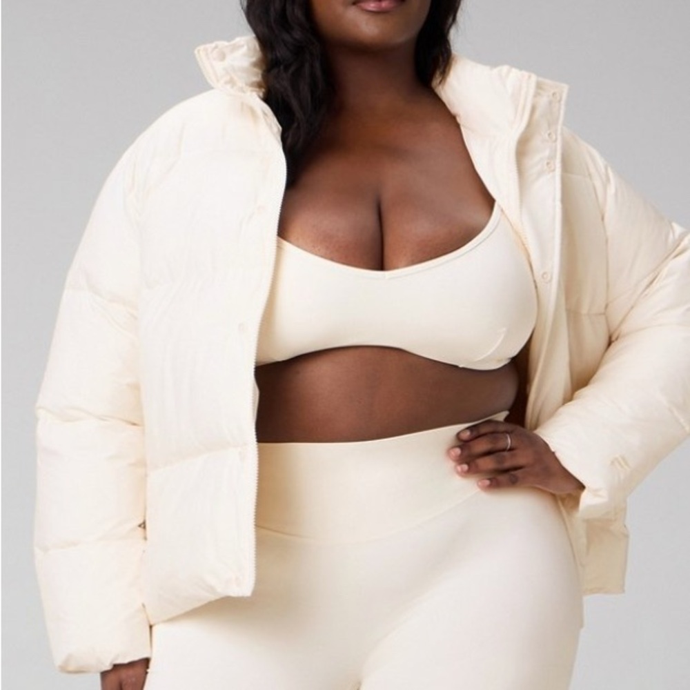NWT Fabletics Women's Puffer Jacket - Picture 1 of 3